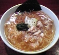 「自然洞ラーメン白（500円）」@自然洞 麺舗の写真