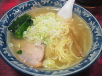 「塩ラーメン（500円）」@手打らーめん 長来の写真