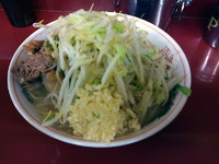 「小豚入り（800円）」@ラーメン二郎 相模大野店の写真