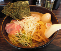 「魚介豚骨特製らーめん950円+麺大盛り100円」@麺屋 ほたるの写真