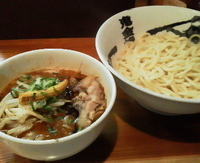 「カラシビつけ麺（大盛・あつもり・両方少なめ）」@カラシビ味噌らー麺・つけ麺 神田本店の写真