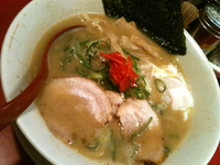 「大中ラーメン（バラ肉、元味、麺固め、温泉卵）600円」@特製ラーメン 大中 伏見店の写真