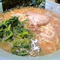 「ラーメン中盛 750円」@寿々㐂家の写真