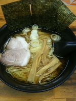 「しょうゆラーメン（あっさり）¥600」@知ったかぶりのブタの写真