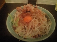 「あえそば（ヤサイアブラカラメ）+チーズ」@麺や あかつきの写真