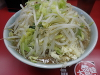 「小ラーメン（650円）野菜・ニンニク」@ラーメン二郎 中山駅前店の写真