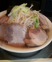 「小豚Wらーめん（野菜+高菜）」@製麺所 豚とこむぎの写真