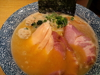 「チャーシュー濃厚魚介らーめん 900円」@麺屋 一燈の写真