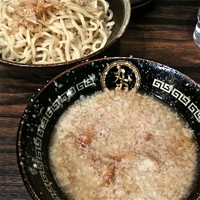「燕三条系つけ麺（￥750）」@丸め～背脂煮干～の写真