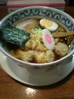「ワンタン麺（醤油）」@多摩利屋の写真