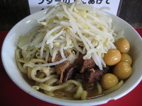 「たま小ラーメン[800円]+うずら玉子[100円・現金で]」@蓮爾 登戸店の写真