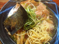 「ラーメン 肉増し(900円)」@坊也哲の写真