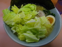 「並ラーメン（600円）+キャベツ」@濱壱家の写真