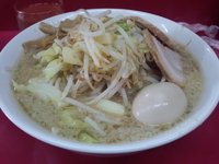 「ラーメン（650）+味付玉子（100）=【750円】」@豚骨屋の写真