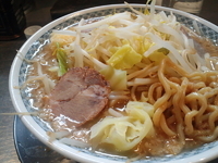 「ラーメン/ニンニク、脂多め」@オリジナル極太麺 らーめん天の写真