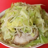 「大ラーメン（ヤサイニンニク）￥650」@ラーメン二郎 三田本店の写真