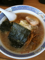 「中華らーめん ¥530」@らーめん花楽 大船店の写真