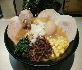 「全部のせラーメン大」@らーめん和蔵 関内店の写真