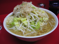 「小豚（ヤサイニンニクアブラ）」@ラーメン二郎 西台駅前店の写真