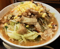 「豪菜らーめん（味噌） 890円」@丸直の写真