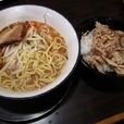 極豚骨ラーメン750円+塩バターチキンごはん250円