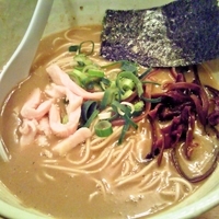 「鶏にぼラーメン+替え玉」@鶏の骨の写真