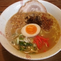 「まんだらとんこつラーメン 850円 + 替え玉130円」@ラーメン本舗 まんだら屋の写真