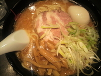 「黒武士+味玉+中盛」@麺士 武双の写真