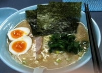 「ラーメン+中盛り+味玉（￥650+￥100+￥100）」@澤田家の写真