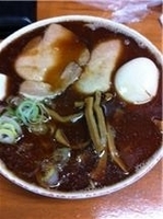 「復刻らーめん 古（いにしえ）+煮玉子+あぶら多め」@蜂屋 神楽坂店の写真