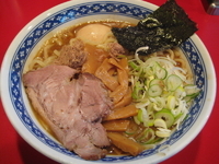 「ラーメン[750円]+味付け玉子[100円]」@自家製中華そば 勢得の写真