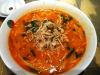 「四川ラーメン 中辛+大盛」@中華料理 四川の写真