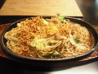 「焼きラーメン（700円）」@KENZO Cafeの写真