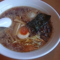 「こがし（正油）らーめん/ちょこってり 750円」@食工房 えにしやの写真