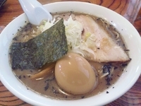 「焦がし醤油ラーメン+餃子&・・。」@麺や のかぜの写真