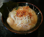 「ラーメン大&味玉&赤ねぎ」@介一家 鶴見店の写真