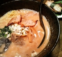 「さっぱり豚骨魚介らーめん+炙り焼豚寿司（650円+150円）」@麺屋 立葵の写真