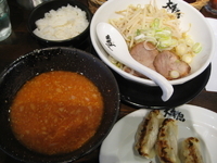 「辛味噌つけ麺[750円]+ランチAセット（ランチ餃子（3個）+ご」@らーめん大草原 本店の写真