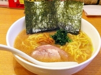 「みはまやラーメン（太麺・固め・濃いめ・油ふつう）」@横浜ラーメン 味濱家 神戸本山店の写真