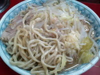 「大ラーメン、ヤサイ、ニンニク」@ラーメン二郎 目黒店の写真