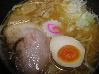 「らーめん(ライト)¥680」@ラーメン まぁびんの写真
