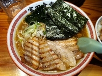 「特製中華そば【中盛】+炙り肉めし」@松戸中華そば 富田食堂の写真