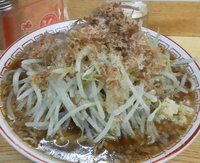 「ラーメン+かつお節 650円+50円」@ラーメン二郎 環七新代田店の写真