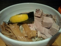 「つけ麺+肉増し+白飯」@ら〜めん台風。の写真