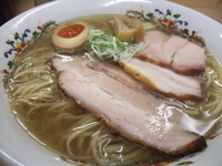 「塩らーめん大盛り800円」@煮干鰮らーめん 圓の写真