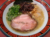 「マイルド豚骨（醤油） 650円」@中華そば 華丸の写真