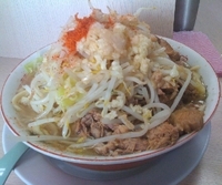 「ドカ盛り豚入り（ヤサイニンニクアブラトウガラシ）」@ラーメン二郎 高田馬場店の写真
