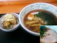 「しょうゆラーメン（190円）+ミニから揚げ丼（150円）」@ホロホロラーメンの写真