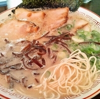 「ラーメン(ハリガネ)+叉焼(600円+200円)」@博多ラーメン かつ屋の写真