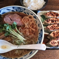 「魚薫らーめん（￥700）手作り餃子（￥300）半ライス（ランチ無」@麺部 しば盛の写真